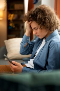 How Smartphone Overload Affects Teen Mental Health